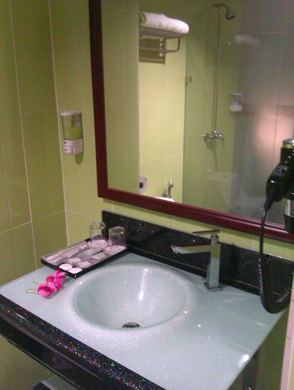 Nouvelle Hotel Johor Kulai Room photo